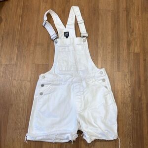 White gap overalls